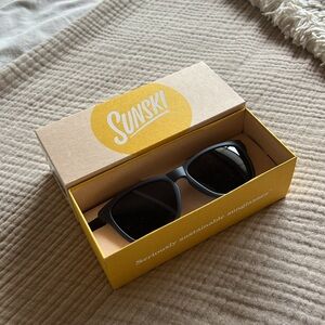 Sunski | Headland Sunglasses | Grey Black
